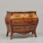 1088 4199 CHEST OF DRAWERS
